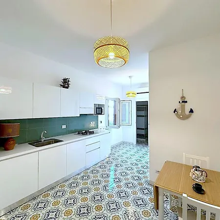 Salina Sea View تروبيا