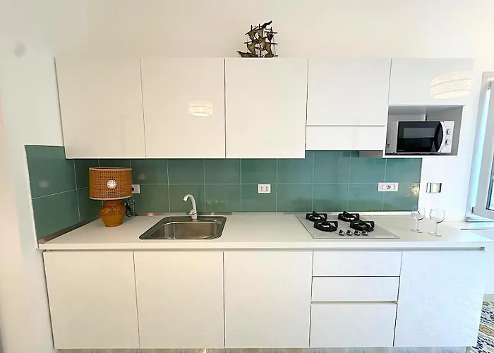 Salina Sea View شقة *